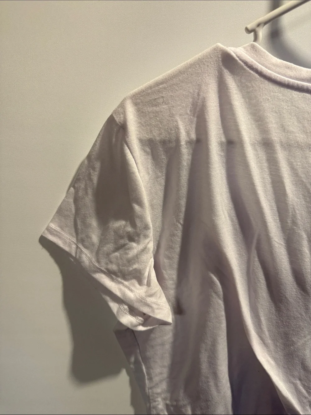 Jennifer Lauren Women's Scoop Neck Tee in White Size: XL